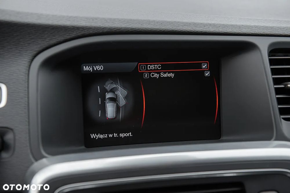 Volvo V60 D2 Momentum - 21