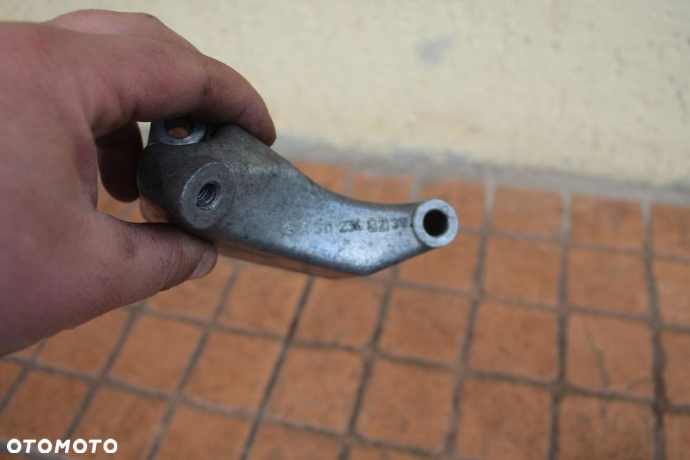 ŁAPA MOCOWANIE SPRĘŻARKI MERCEDES W210 3.2 CDI A6112340239 - 4