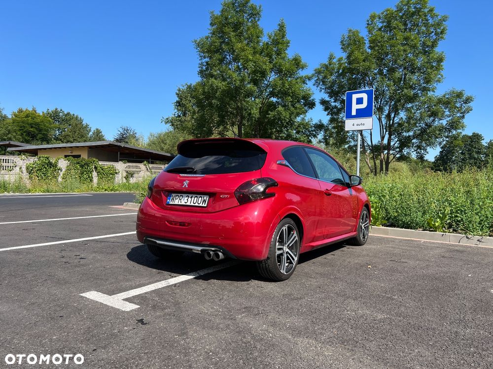 Peugeot 208 1.6 THP GTi - 24