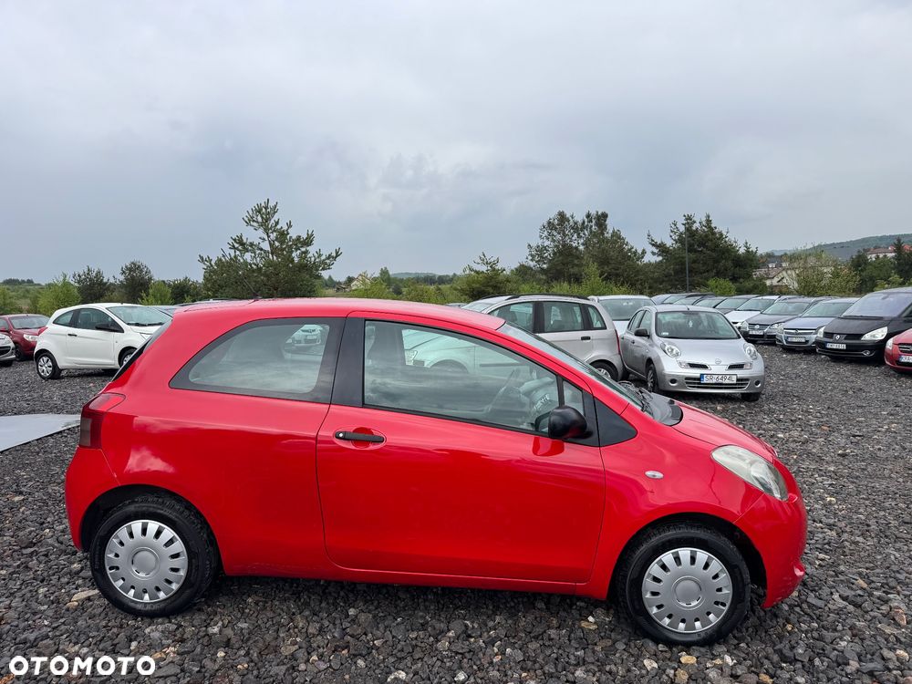 Toyota Yaris 1.0 Luna - 4