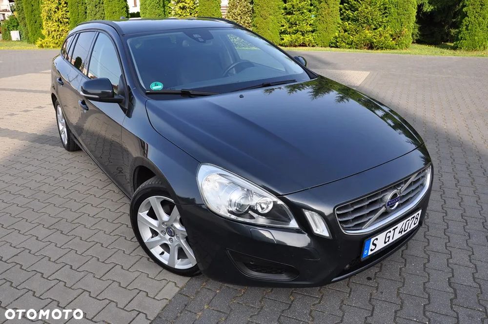 Volvo V60 D3 Momentum - 12