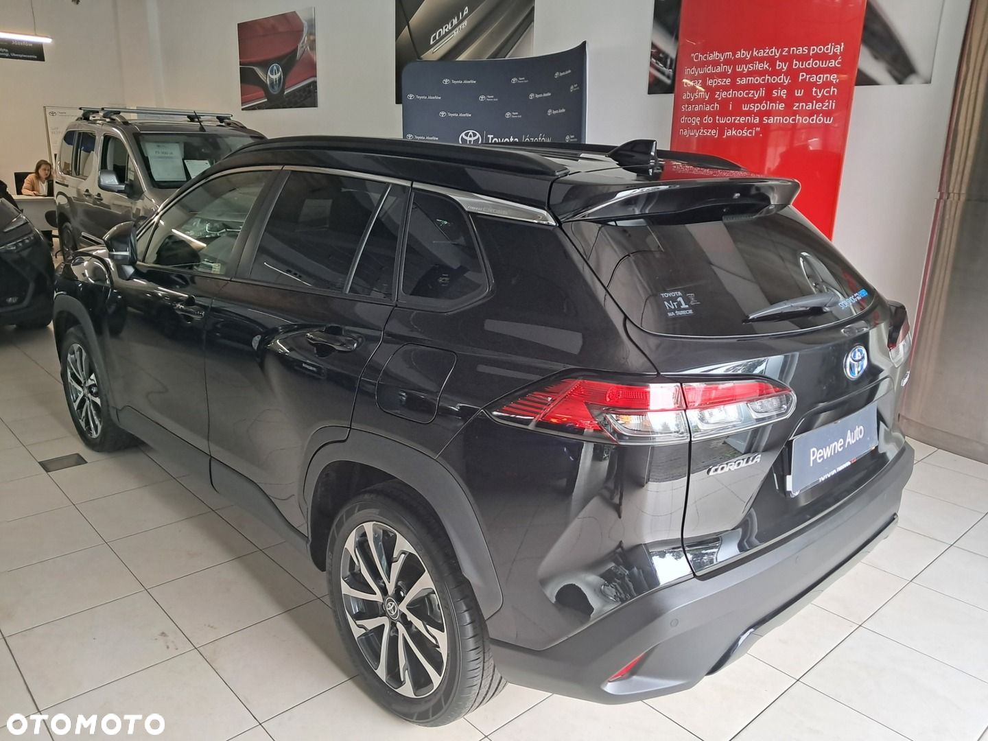 Toyota Corolla Cross - 3