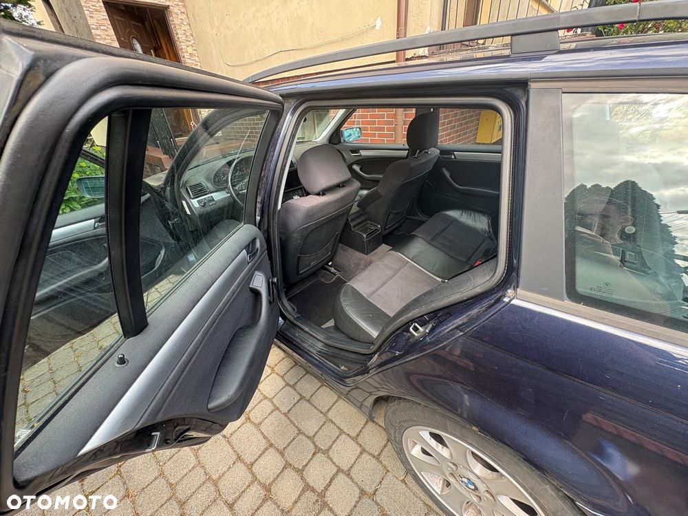 BMW Seria 3 318i - 15