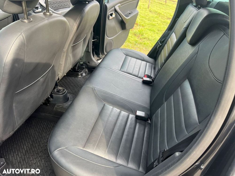 Dacia Duster 1.5 dCi 4WD Prestige jante 17" - 7