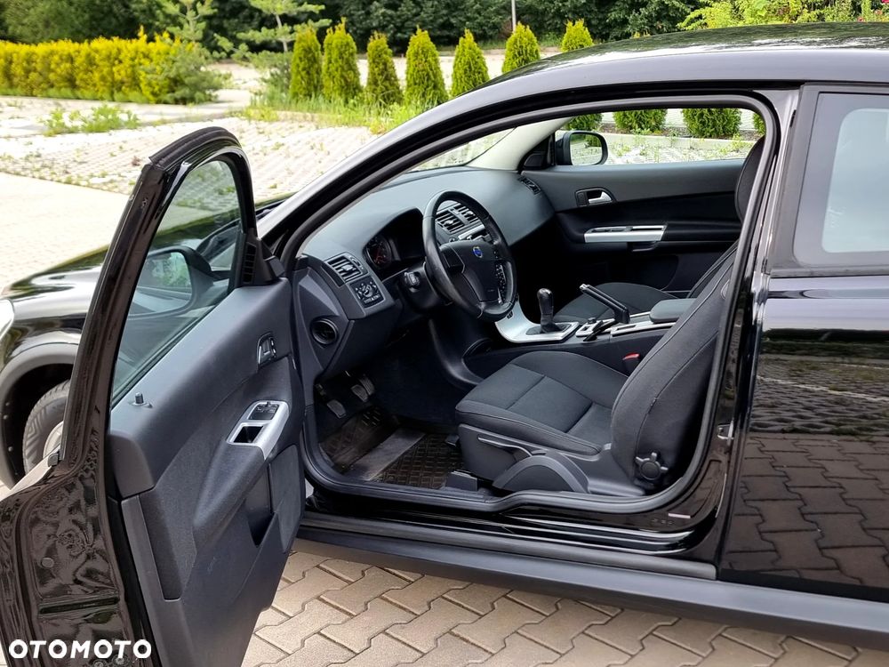 Volvo C30 2.0 Momentum Euro5 - 7