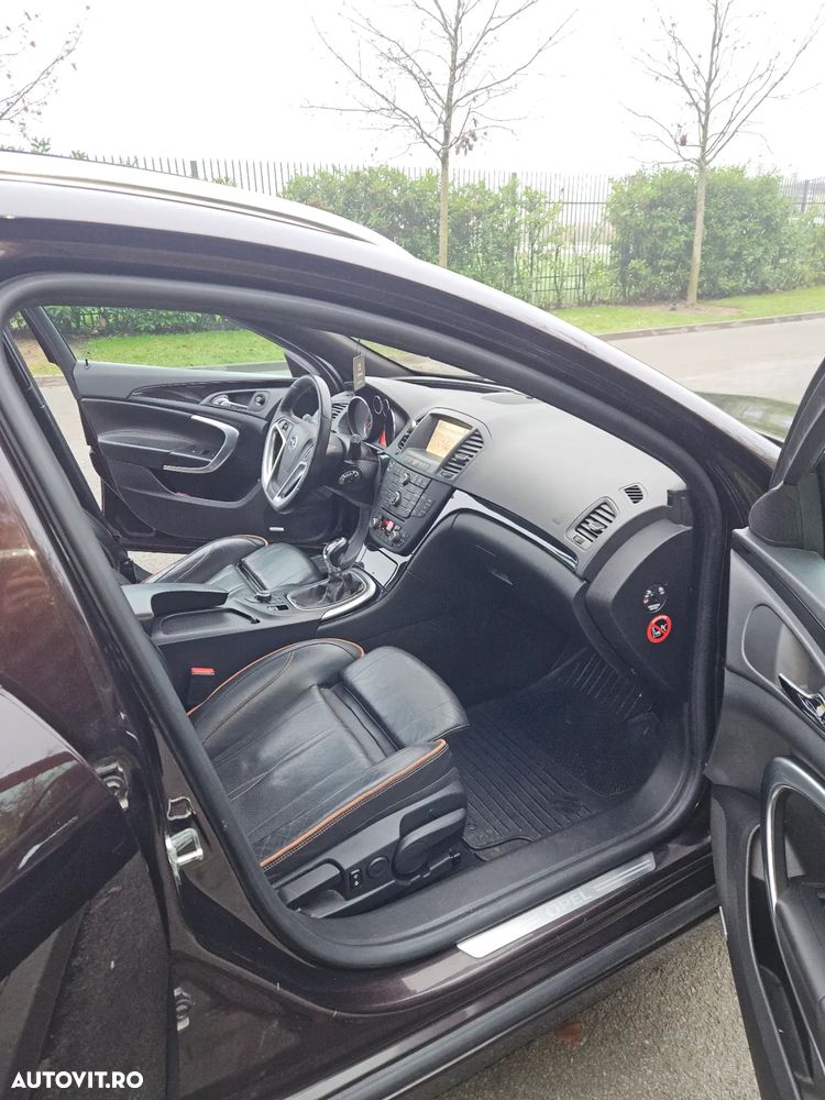 Opel Insignia 2.0 CDTI Sports Tourer 4x4 ecoFLEX St./St Active - 24