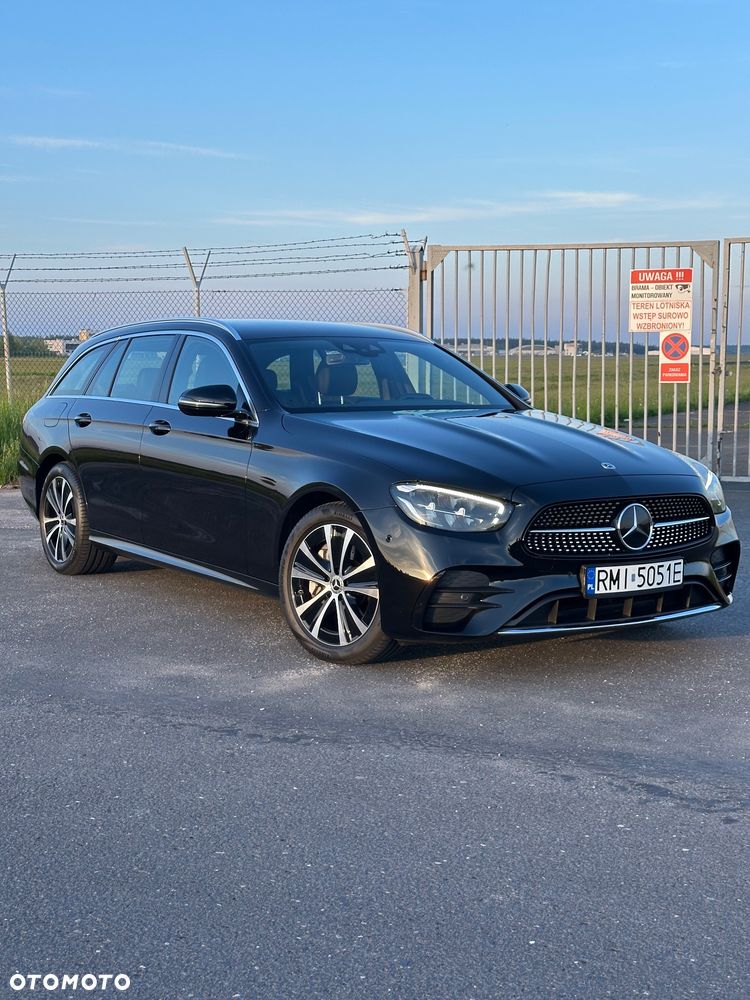 Mercedes-Benz Klasa E 300 9G-TRONIC AMG Line - 9