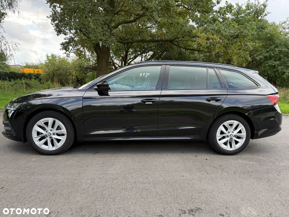 Skoda Octavia 2022 photo 2