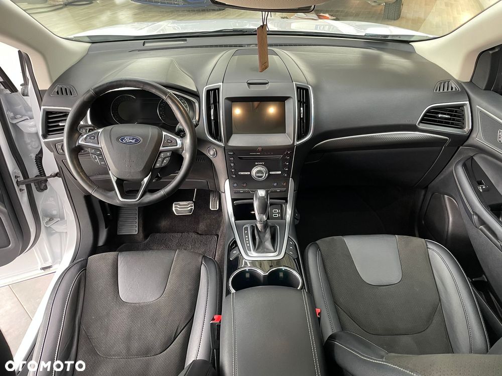 Ford Edge 2.0 TDCi Bi-Turbo 4x4 ST-LINE - 12