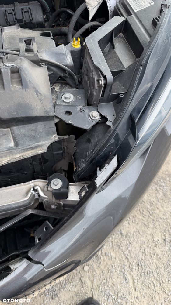 Peugeot 308 BlueHDi 130 EAT8 Stop & Start Allure Pack - 23