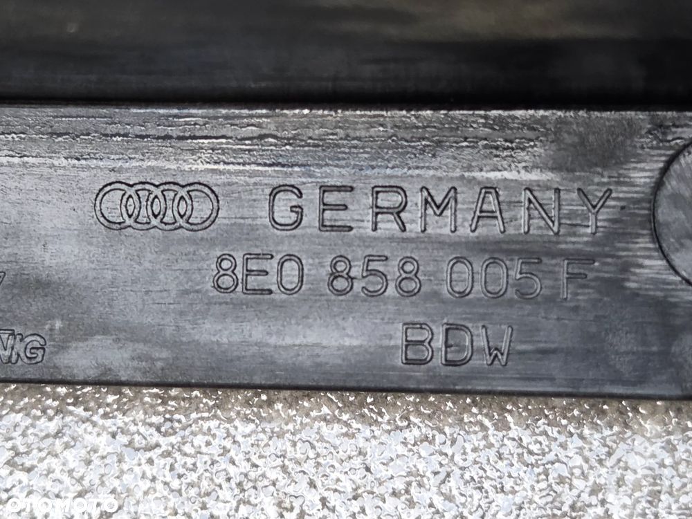 AUDI A4 B6 B7 KOSZ MOCOWANIE RADIA 2 DIN 8E0858005F - 2