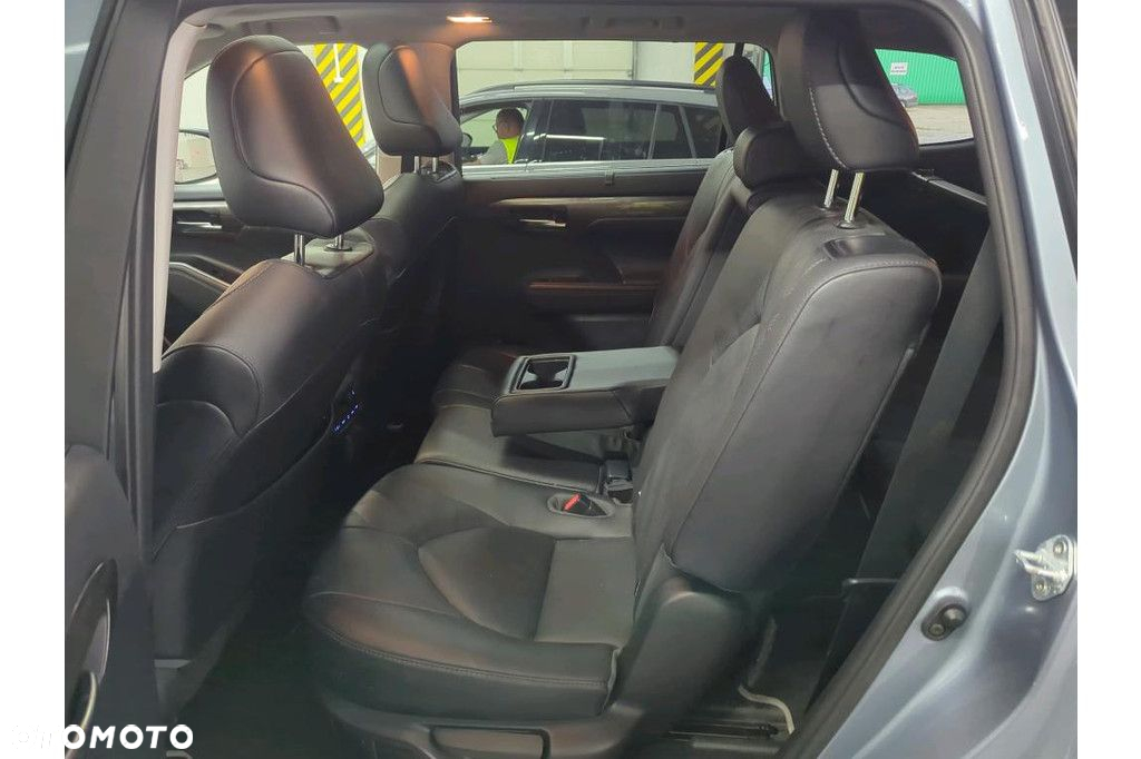 Toyota Highlander - 9