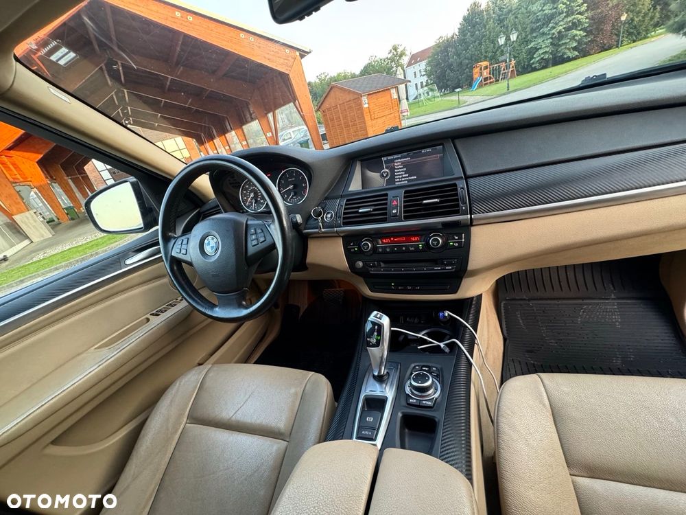 BMW X5 4.8i xDrive - 7
