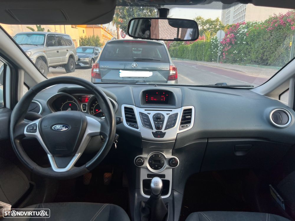 Ford Fiesta 1.25 Titanium - 10