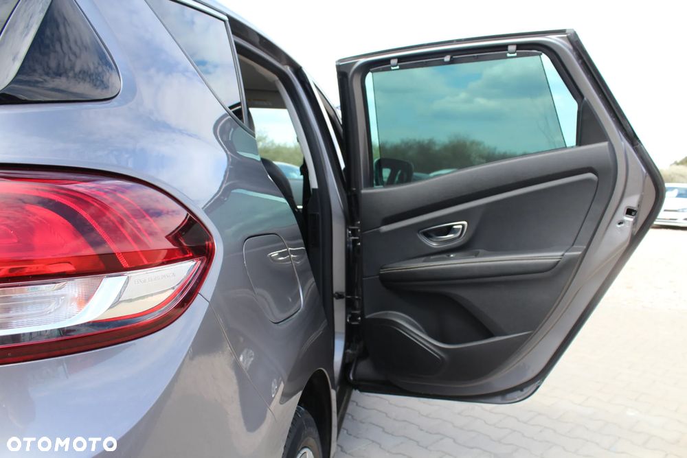 Renault Scenic 1.2 TCE Energy Bose - 34