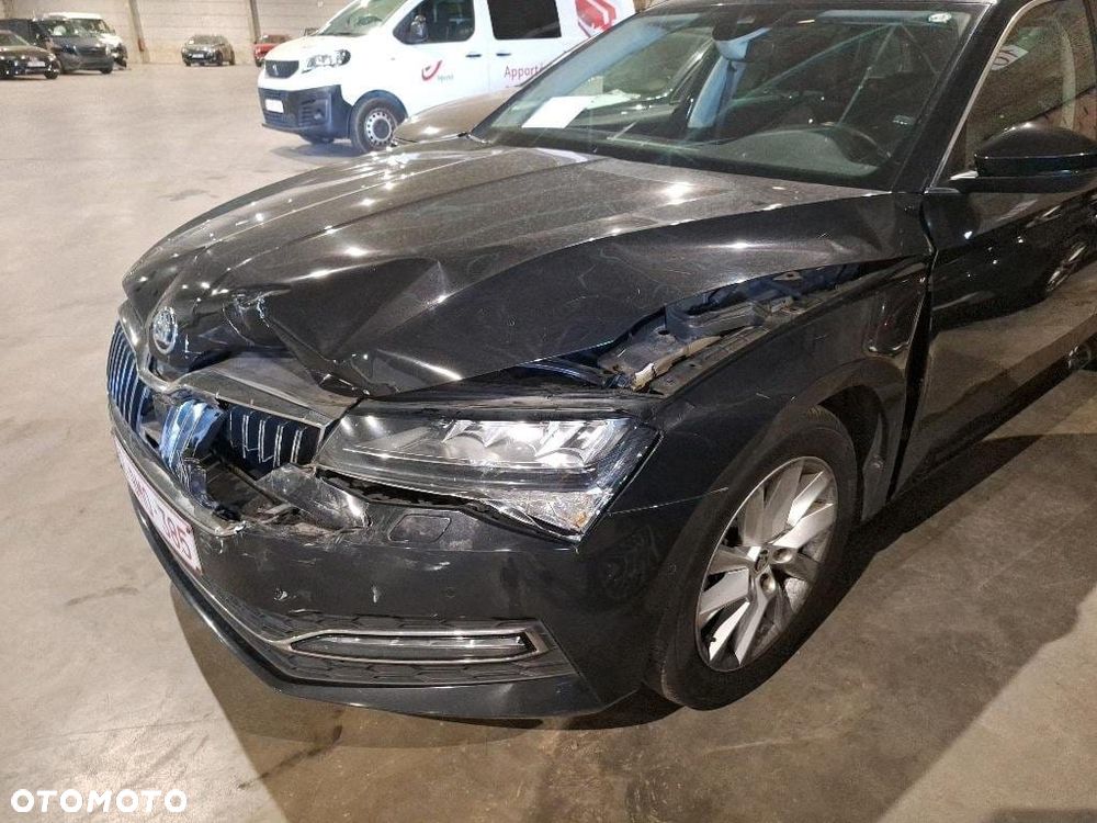 Skoda Superb 2.0 TDI SCR Sportline DSG - 13