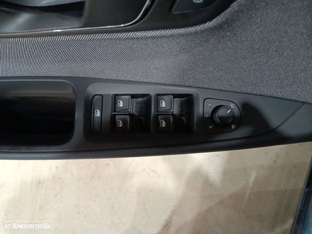 SEAT Leon ST 1.6 TDI Style S/S - 12