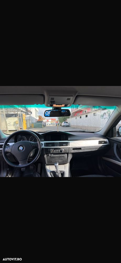 BMW Seria 3 320d - 8