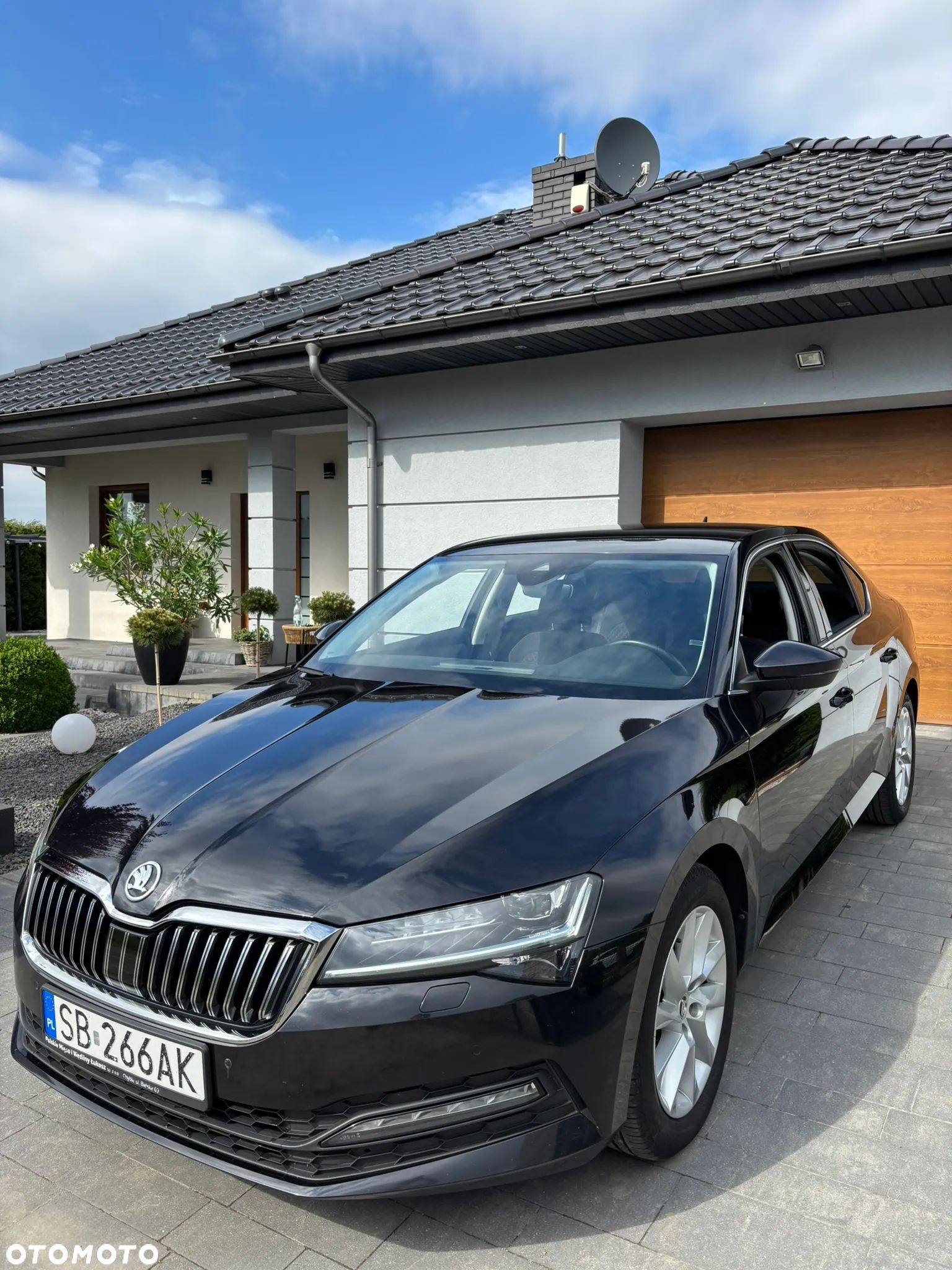 Skoda Superb 2.0 TSI Ambition DSG - 1
