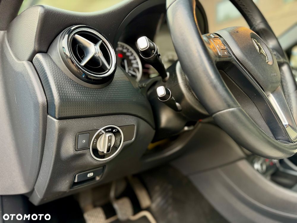 Mercedes-Benz Klasa A 180 Style - 23