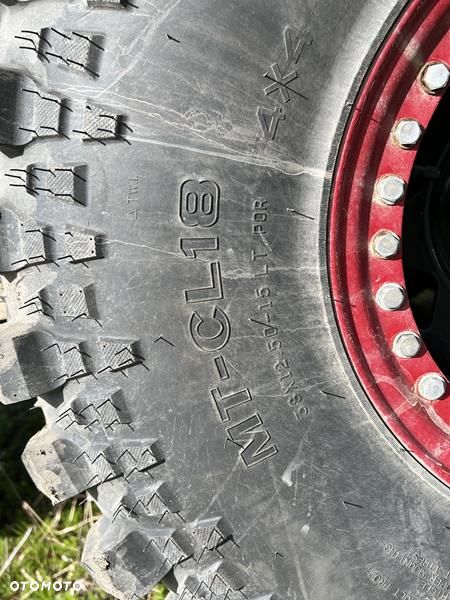 Jeep Grand Cherokee - 16