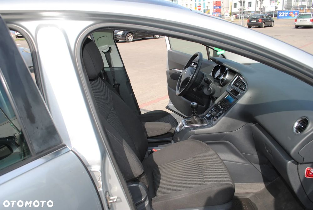 Peugeot 5008 155 THP Platinum - 11