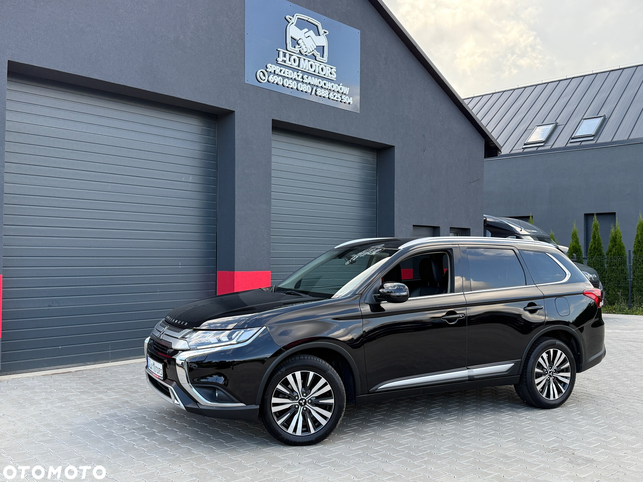 Mitsubishi Outlander 2.0 2WD CVT Diamant Edition+ - 16