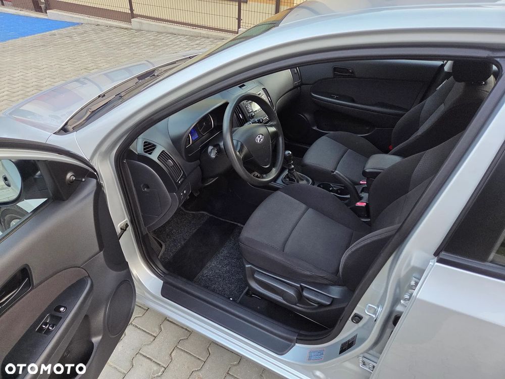 Hyundai i30 1.4 Edition Plus - 8