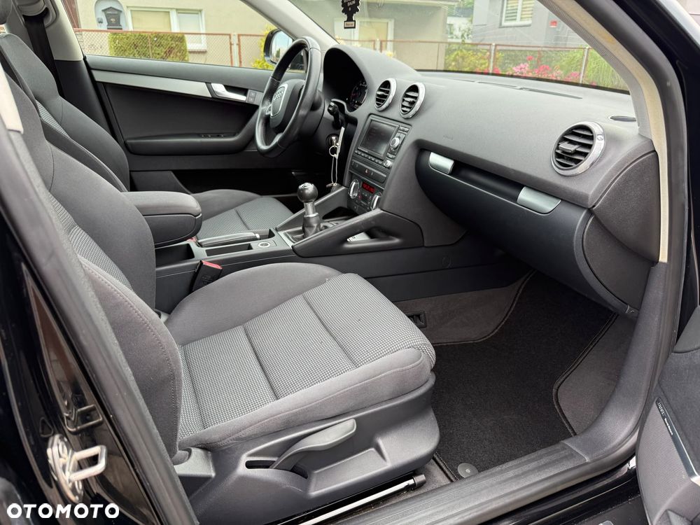 Audi A3 Sportback - 6
