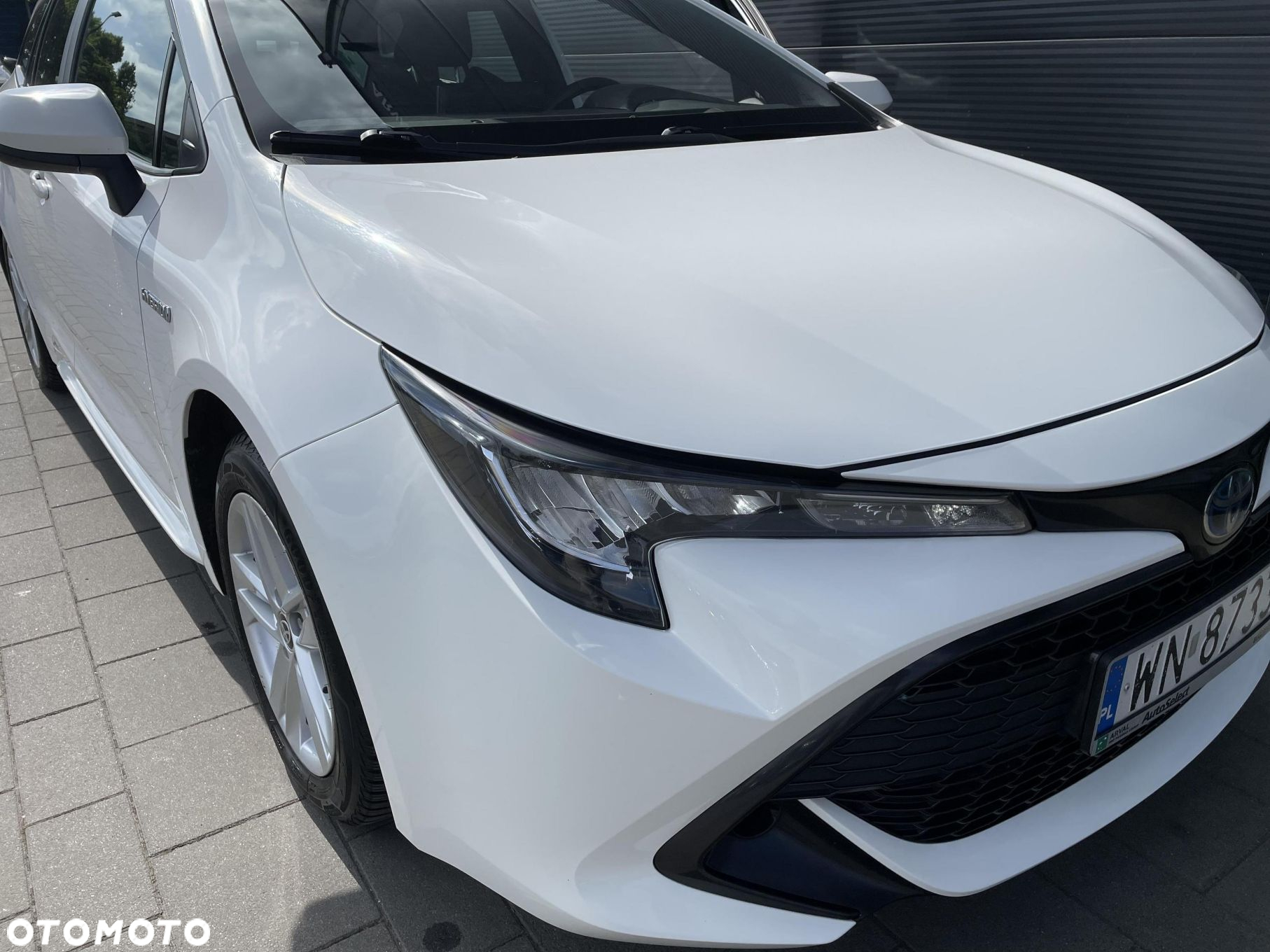 Toyota Corolla 2.0 Hybrid Comfort - 24