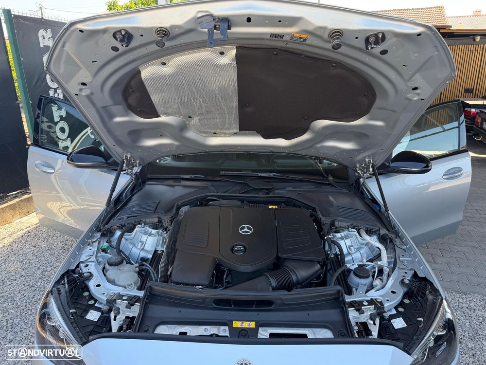 Mercedes-Benz C 300 e AMG Line - 28
