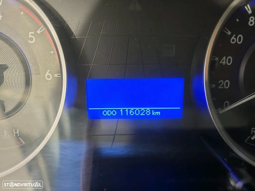 Toyota Hilux 2.4 D-4D 4WD CE CH - 8