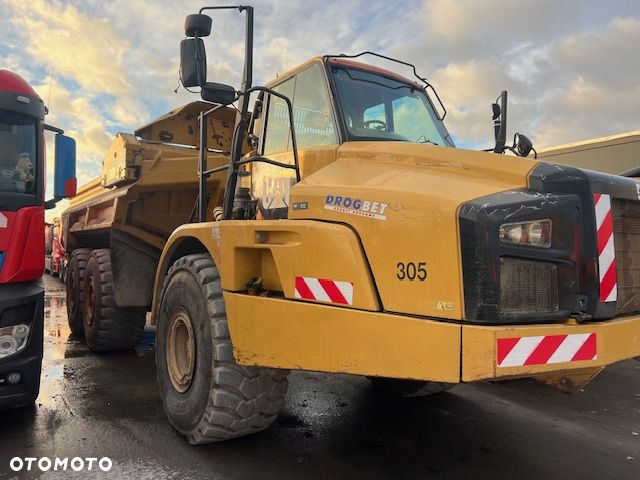 Caterpillar 740B - 1