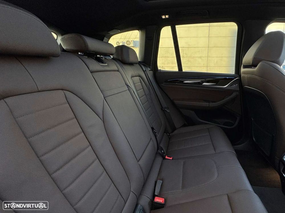 BMW iX3 M Sport Impressive - 10