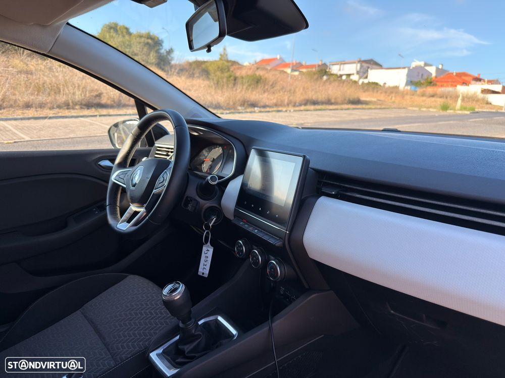 Renault Clio - 12
