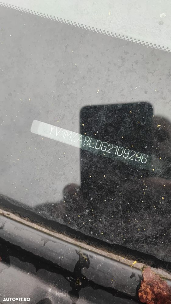 Dezmembram volvo v40 2016 136.000 km - 4