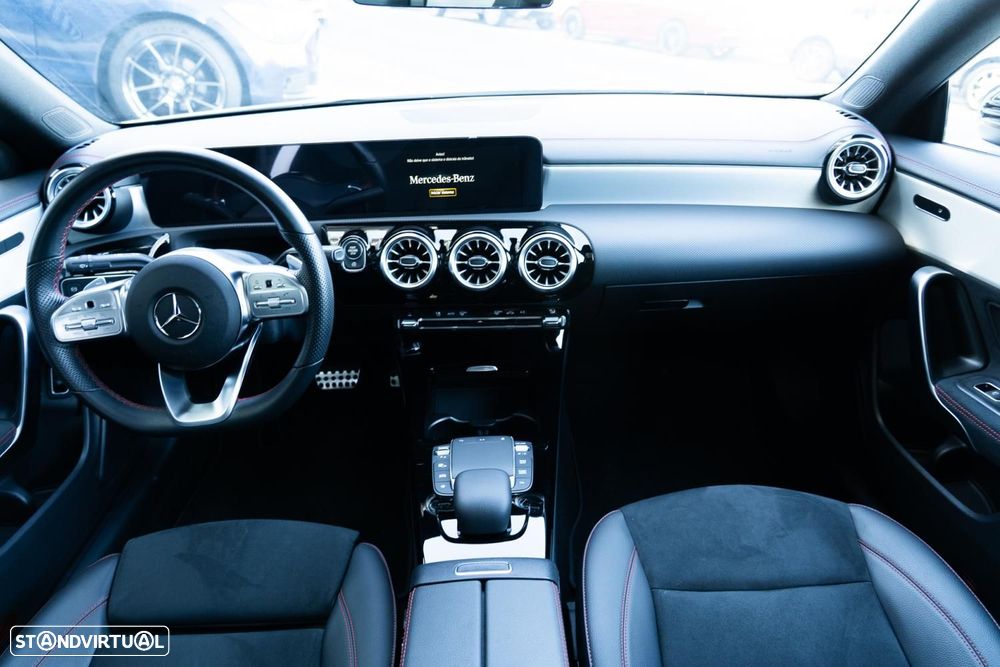 Mercedes-Benz CLA 180 d Shooting Brake AMG Line Aut. - 4