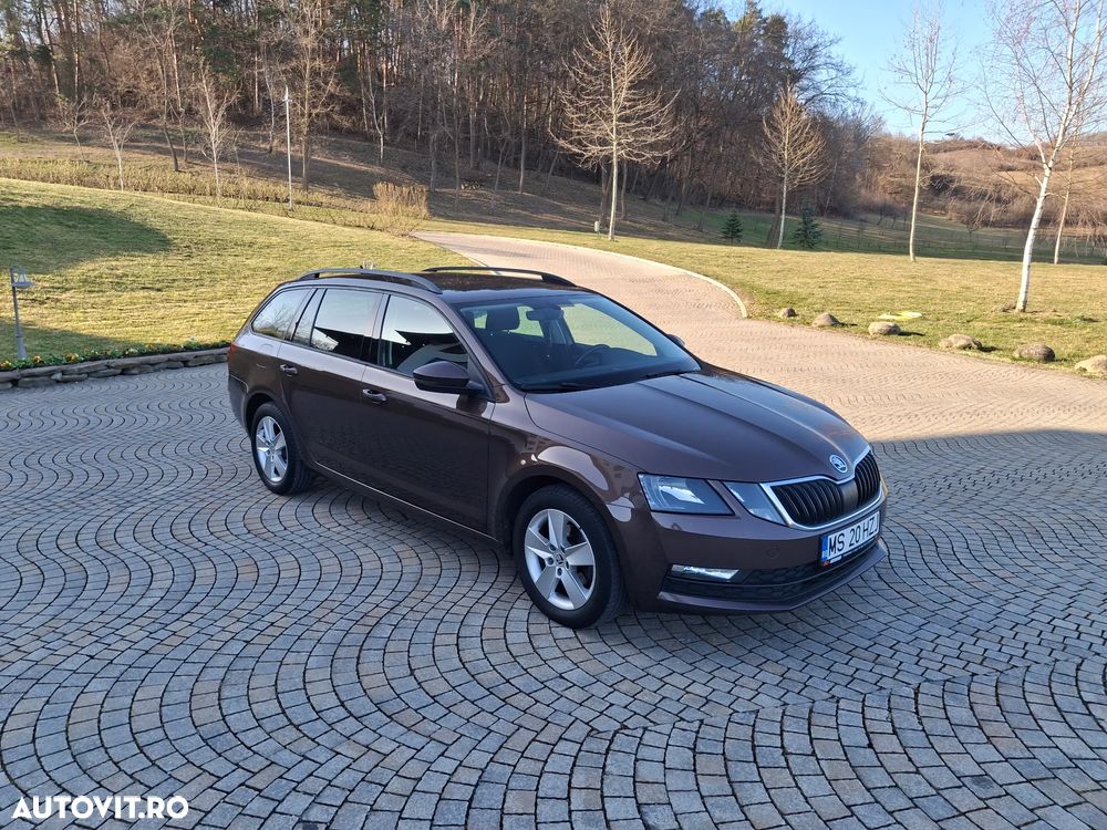 Skoda Octavia 1.6 TDI DSG Ambition - 6