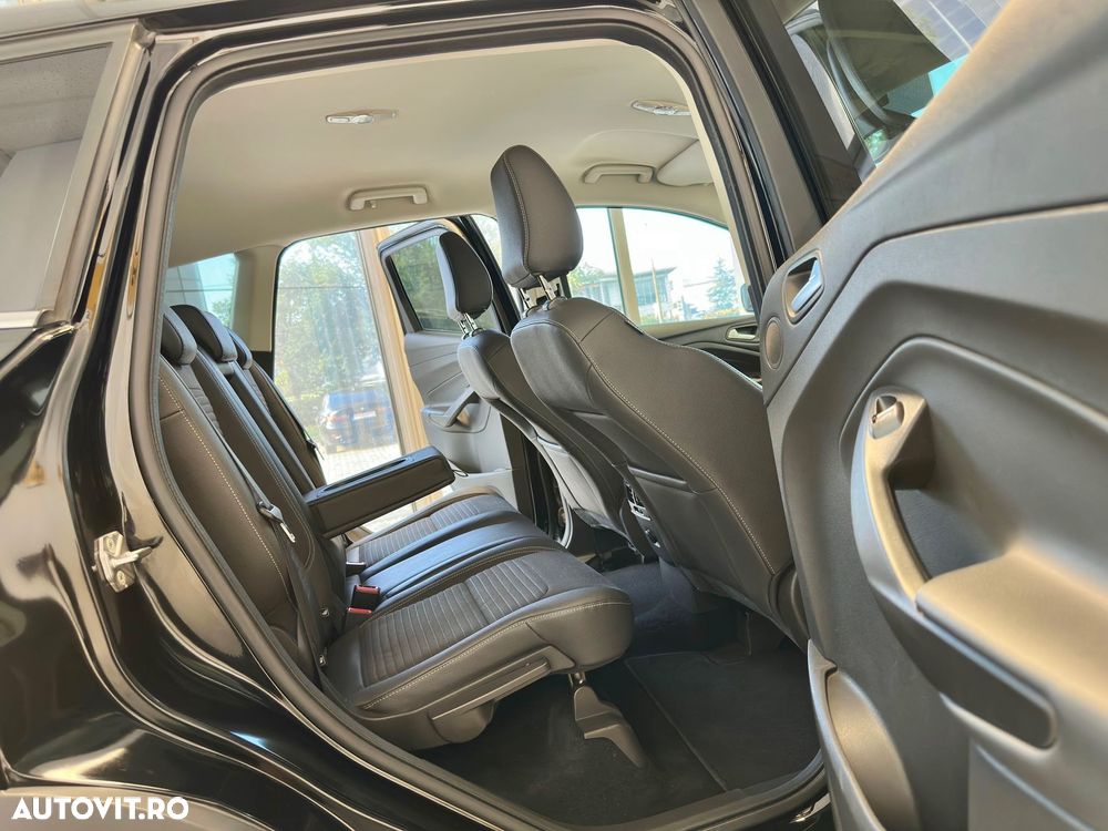 Ford Kuga 2.0 TDCi 4x4 Aut. Titanium - 10