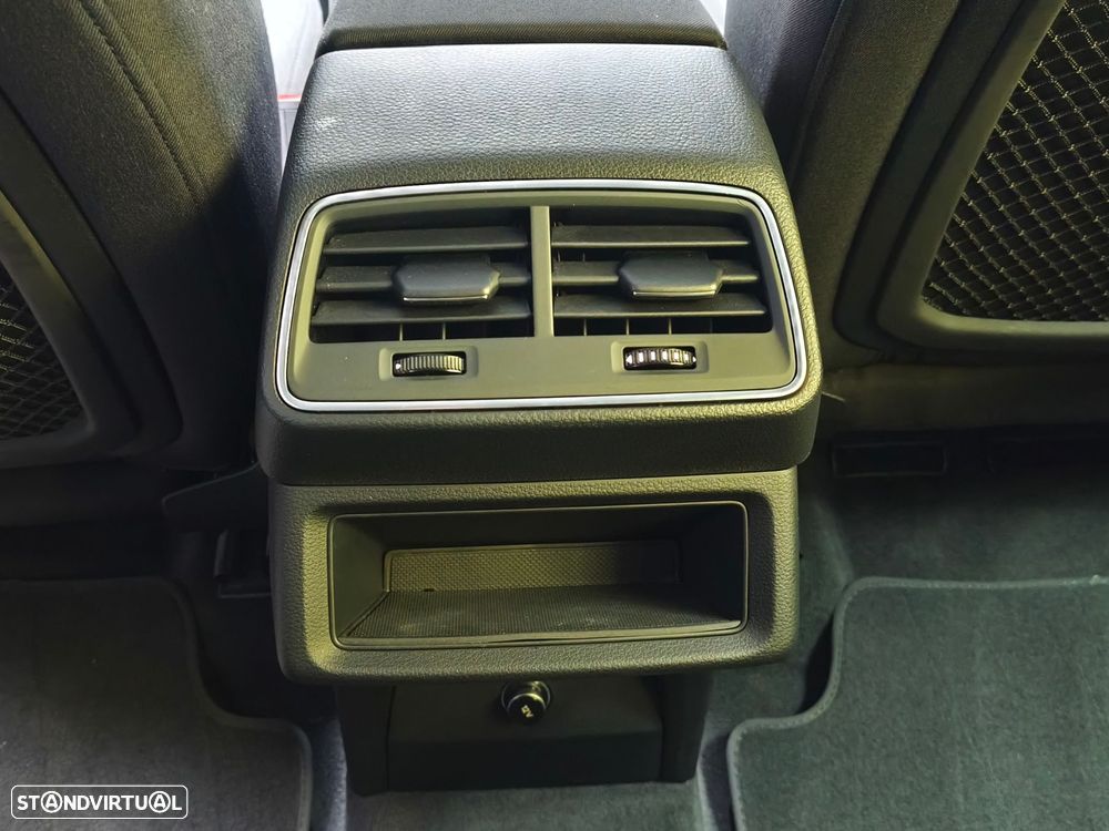 Audi e-tron 55 quattro S line - 18