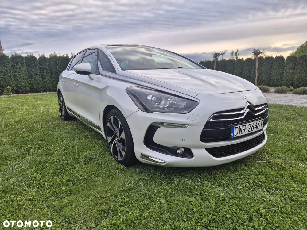 Citroën DS5 2.0 HDi Hybrid4 SoChic MCP - 3