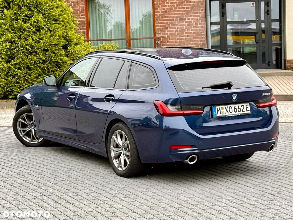 BMW Seria 3 320e M Sport - 11