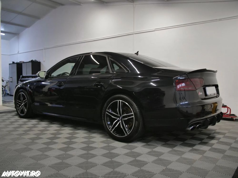 Audi S8 Plus 4.0 TFSI quattro Tiptronic - 4