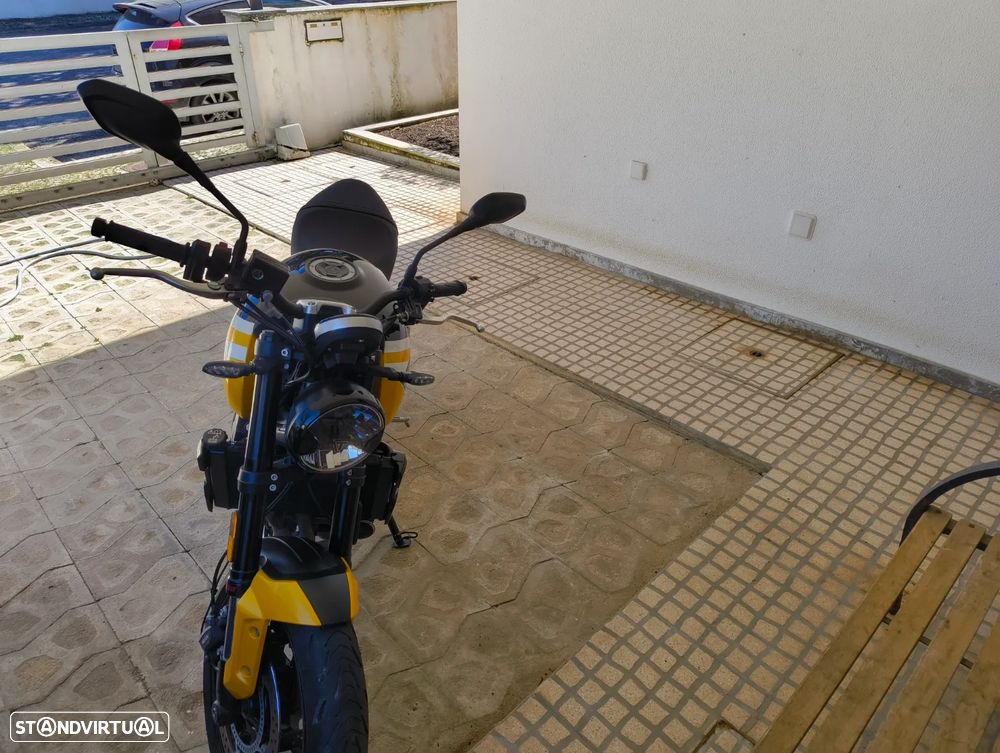 Triumph Trident - 21