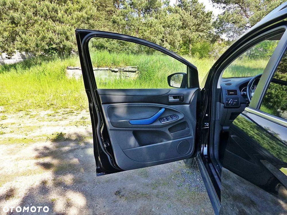 Ford Kuga 2.0 TDCi 4x4 Trend - 16
