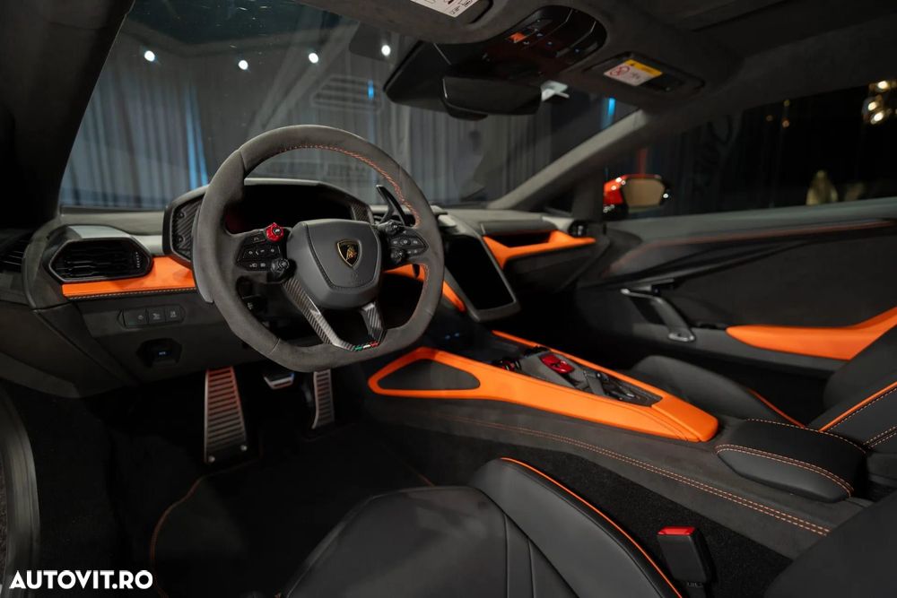 Lamborghini Revuelto - 27