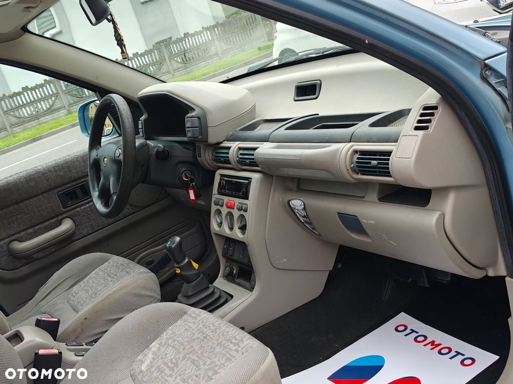 Land Rover Freelander - 18