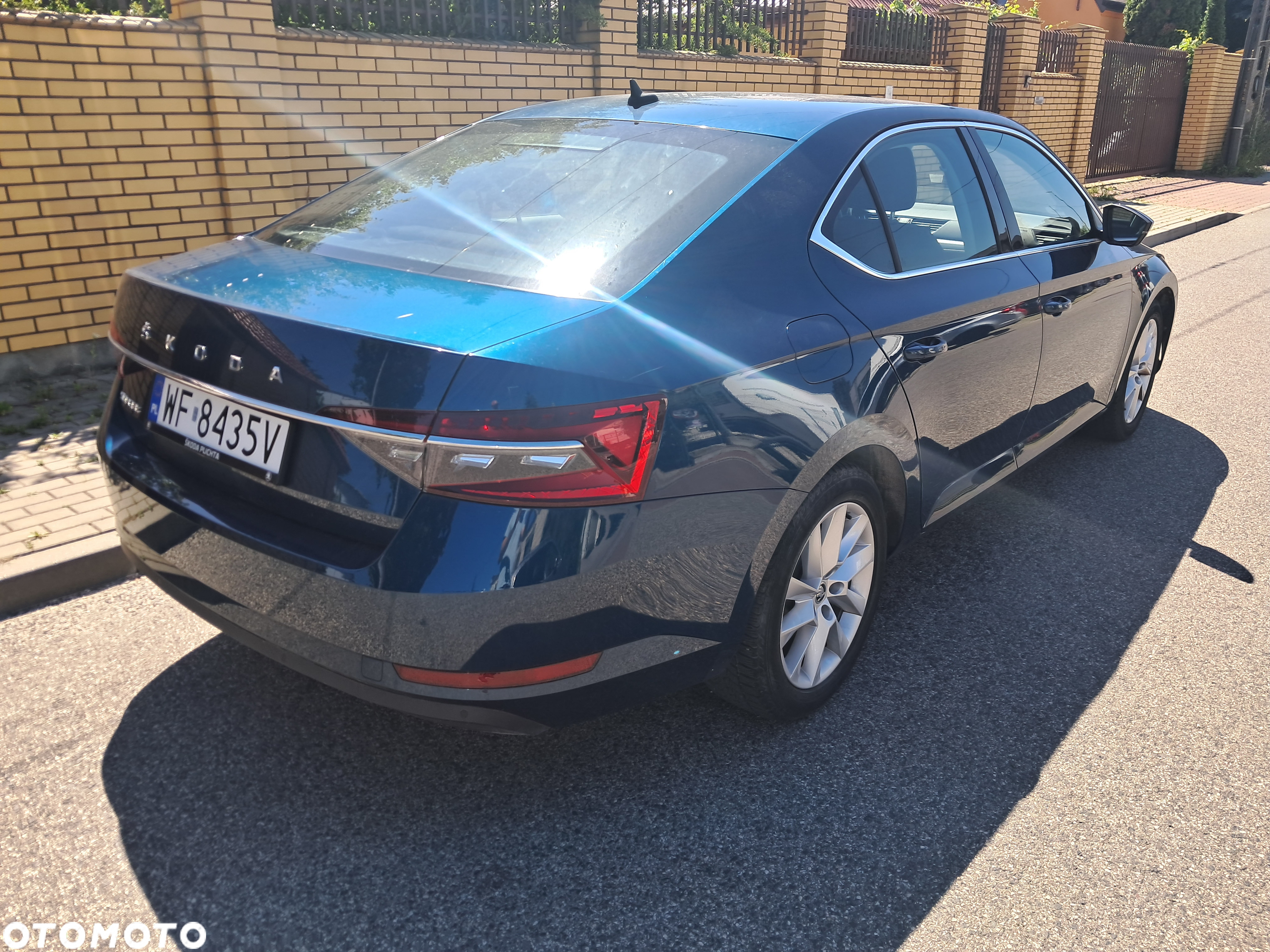 Skoda Superb 2.0 TDI SCR Ambition DSG - 4