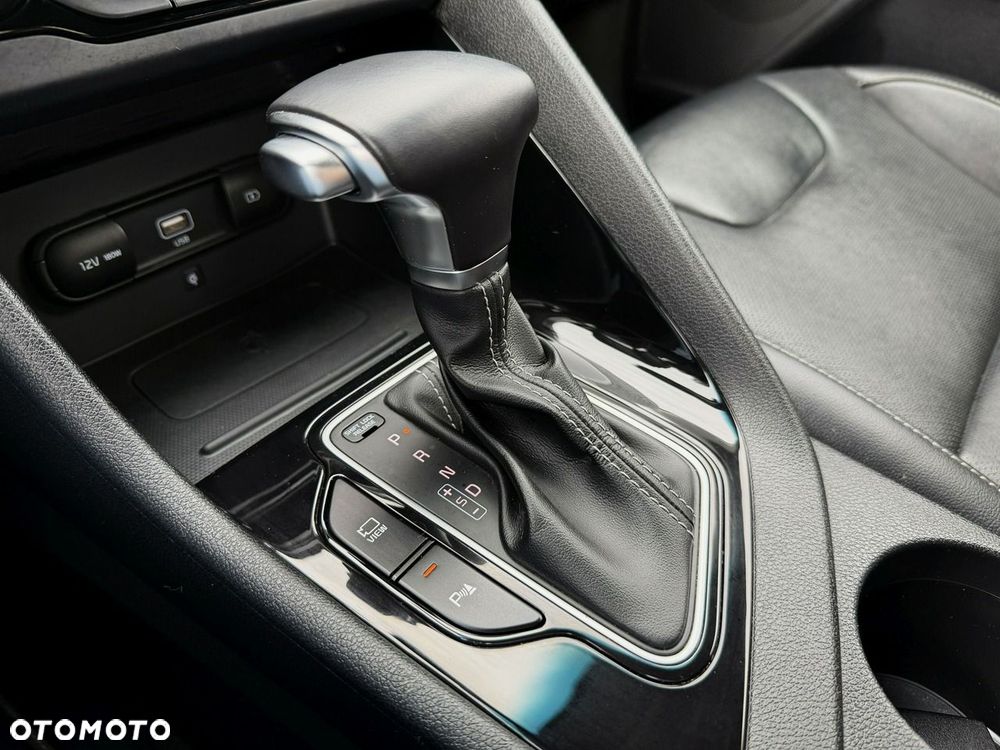 Kia Niro 1.6 GDI Hybrid L Business Line - 12