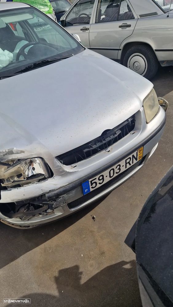 Salvado Volkswagen Polo (6N) de 2001 - 10